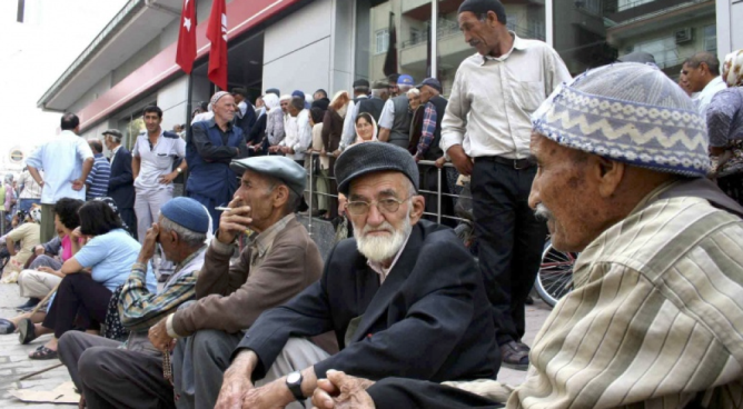 Emekliye on birinci kez destek ödemesi